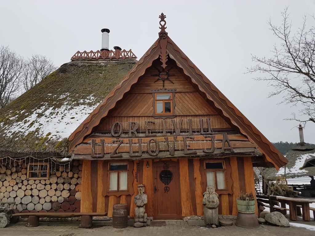 Oreiviu UzuovejaKaimynai エクステリア 写真